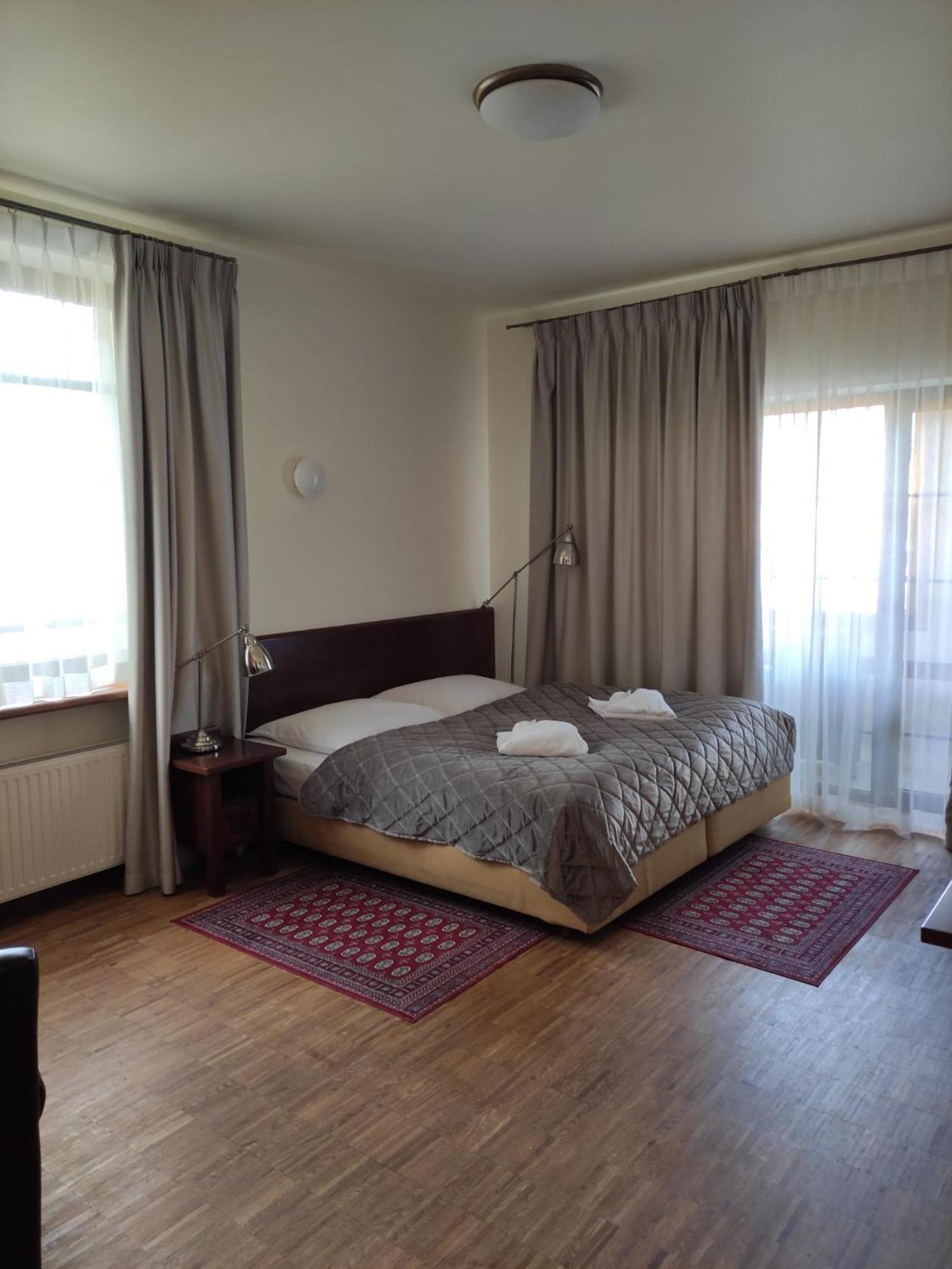 Jasny Dwor Hotel Polanica-Zdrój Kültér fotó