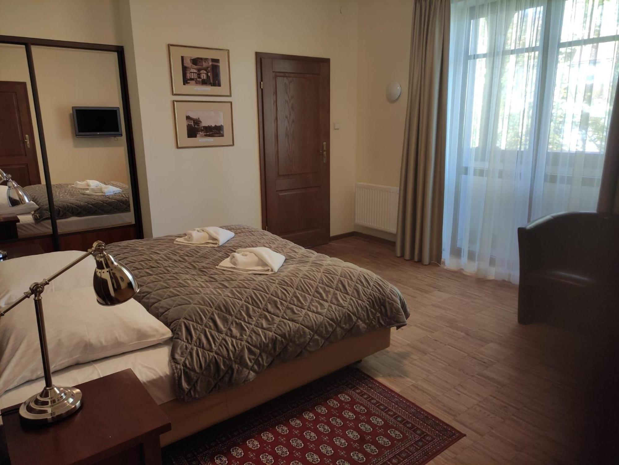 Jasny Dwor Hotel Polanica-Zdrój Kültér fotó