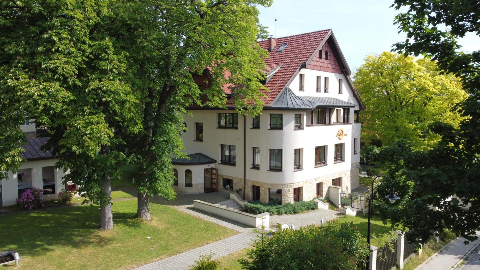 Jasny Dwor Hotel Polanica-Zdrój Kültér fotó
