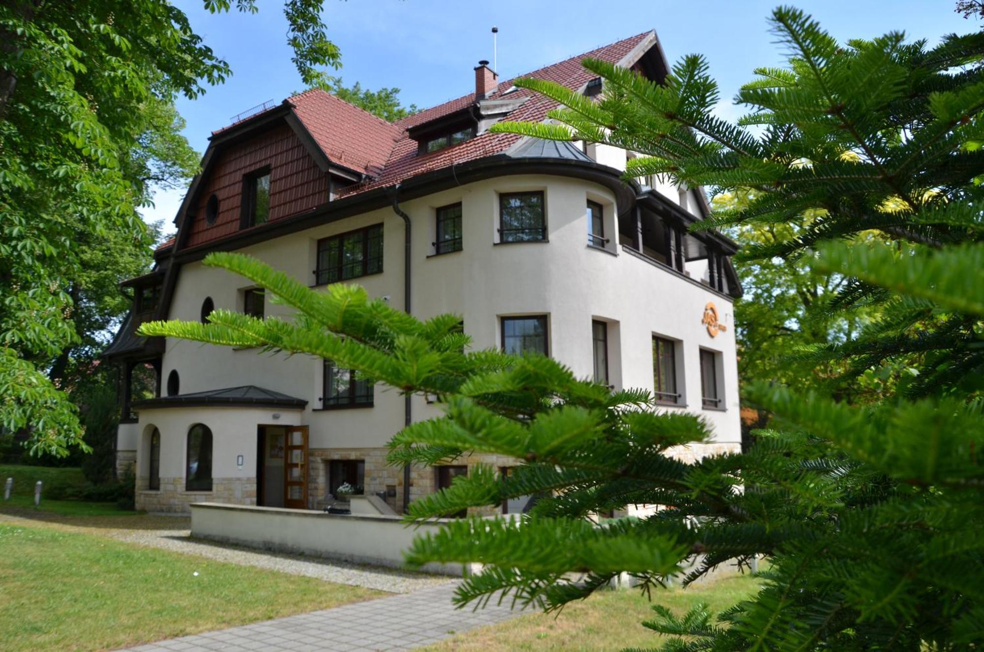 Jasny Dwor Hotel Polanica-Zdrój Kültér fotó